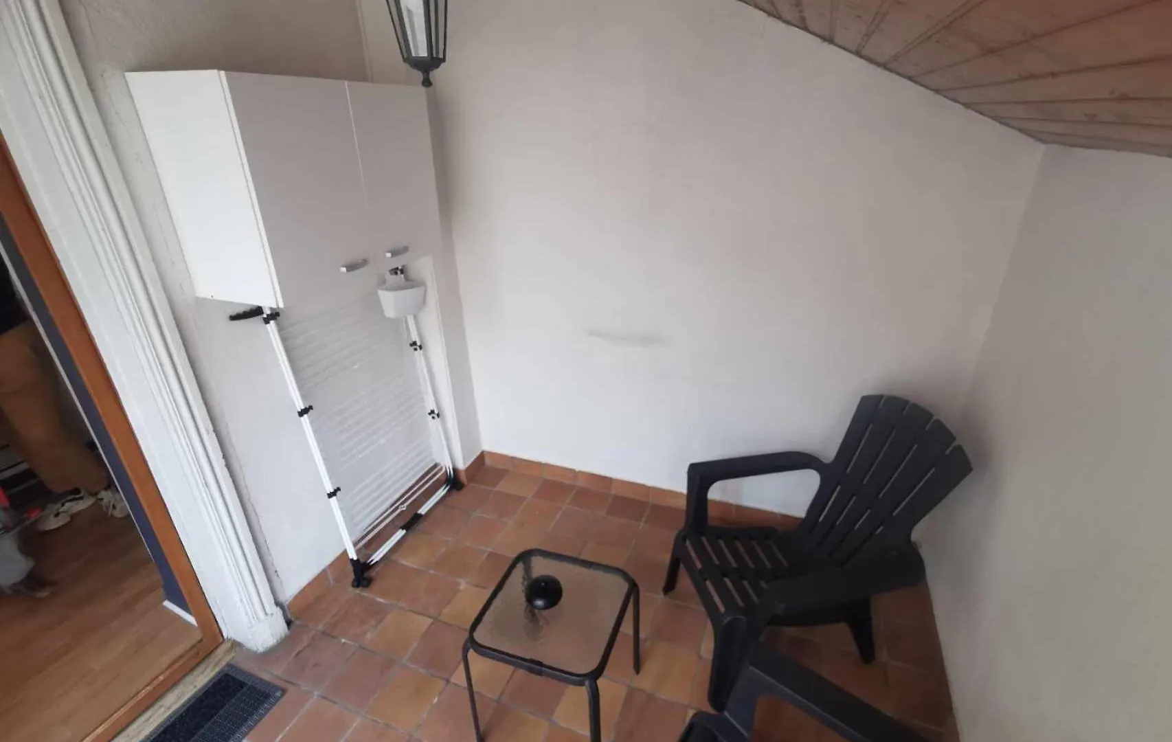 Bel Appartement Pour 1 A 9 Personnes Ambert 0*,  France