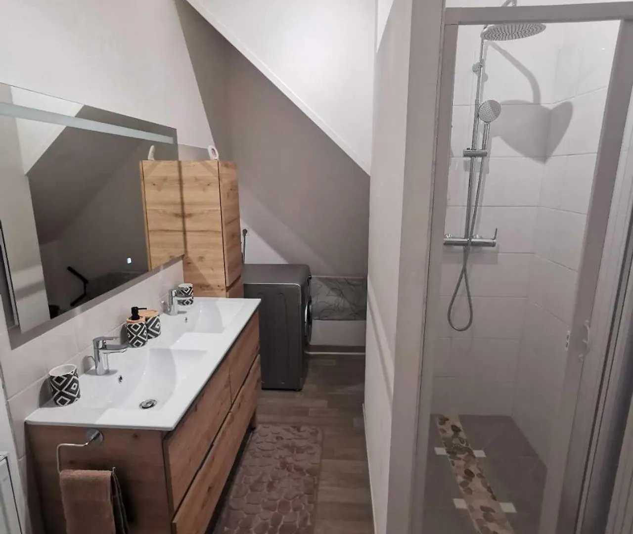 Apartment Bel Appartement Pour 1 A 9 Personnes Ambert France