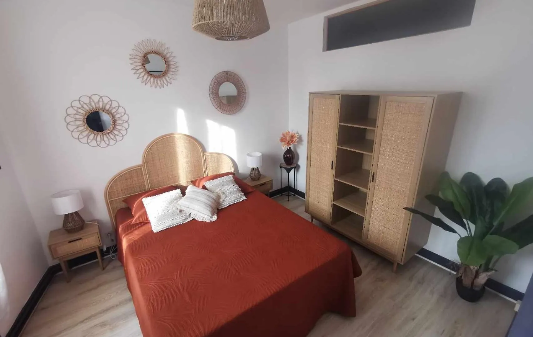 Bel Appartement Pour 1 A 9 Personnes Ambert Apartment